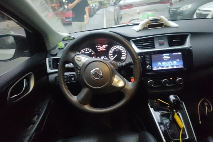 Used Nissan Sylphy 2018 1.6XV CVT Deluxe Edition Steering Wheel