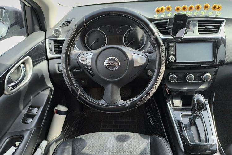 Used Nissan Sylphy 2018 1.6XV CVT Deluxe Edition Steering Wheel