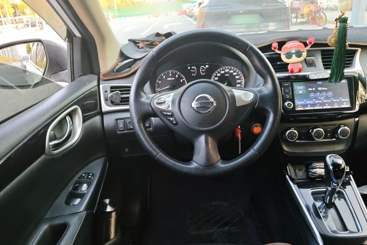 Used Nissan Sylphy 2018 1.6XV CVT Deluxe Edition Steering Wheel