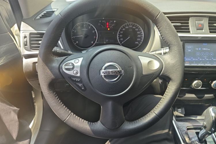 Used Nissan Sylphy 2018 1.6XV CVT Deluxe Edition Steering Wheel