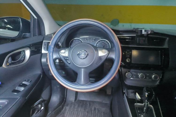Used Nissan Sylphy 2018 1.6XV CVT Deluxe Edition Steering Wheel