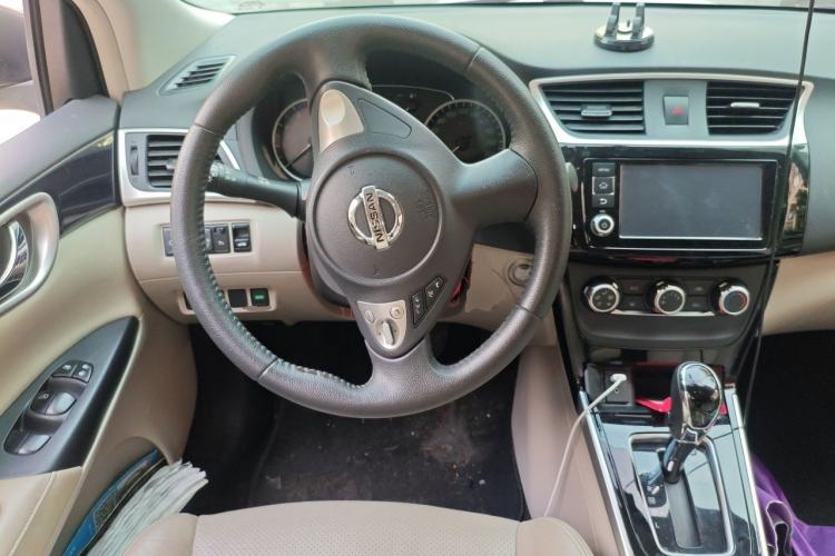 Used Nissan Sylphy 2018 1.6XV CVT Deluxe Edition Steering Wheel