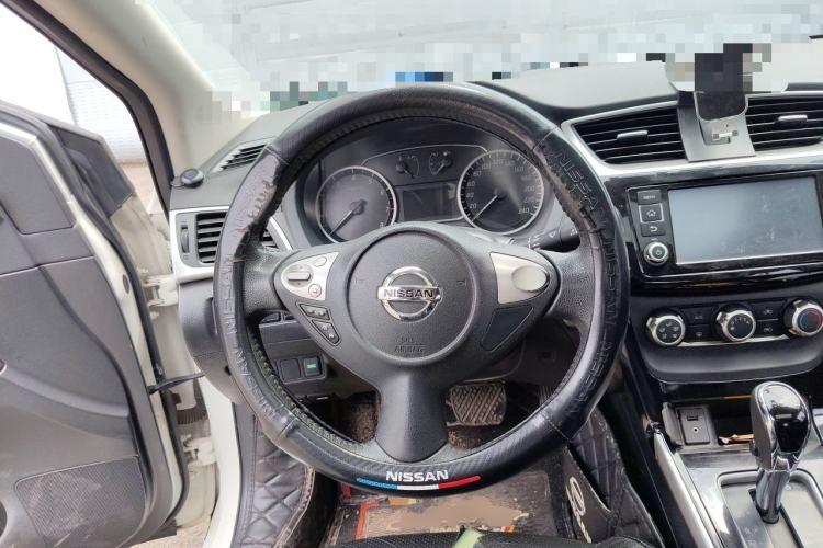 Used Nissan Sylphy 2018 1.6XV CVT Deluxe Edition Steering Wheel