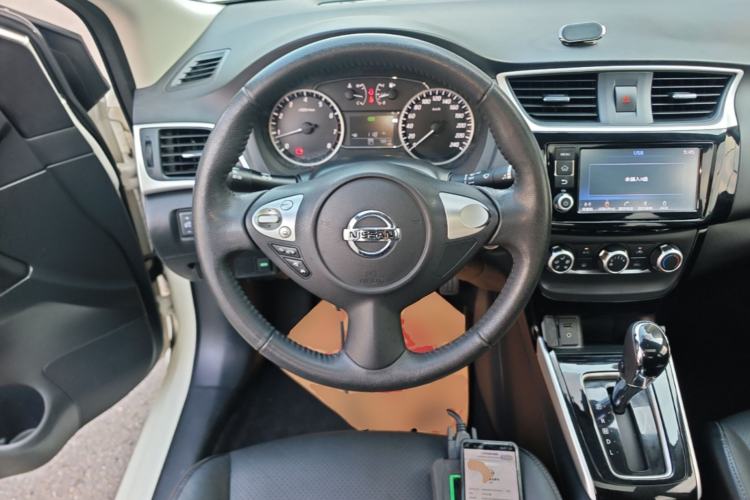 Used Nissan Sylphy 2018 1.6XV CVT Deluxe Edition Steering Wheel