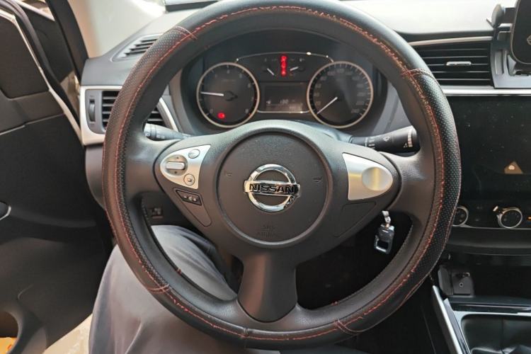 Used Nissan Sylphy 2018 1.6XL Manual Luxury Edition Steering Wheel