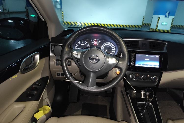Used Nissan Sylphy 2018 1.6XV CVT Deluxe Edition Steering Wheel