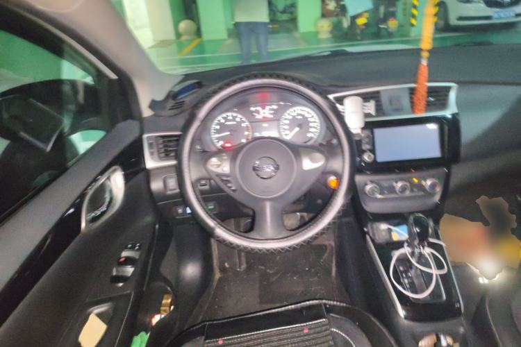Used Nissan Sylphy 2018 1.6XV CVT Deluxe Edition Steering Wheel