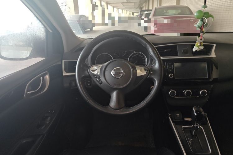 Used Nissan Sylphy 2018 1.6XV CVT Deluxe Edition Steering Wheel