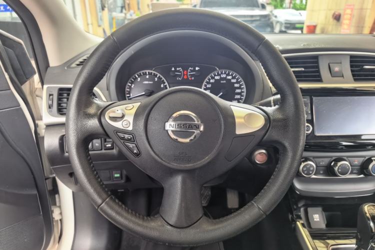 Used Nissan Sylphy 2018 1.6XV CVT Deluxe Edition Steering Wheel