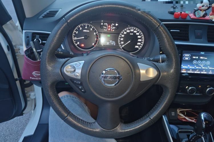 Used Nissan Sylphy 2018 1.6XV CVT Deluxe Edition Steering Wheel