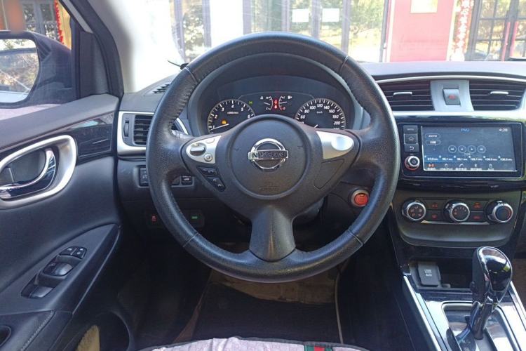 Used Nissan Sylphy 2018 1.6XV CVT Deluxe Edition Steering Wheel
