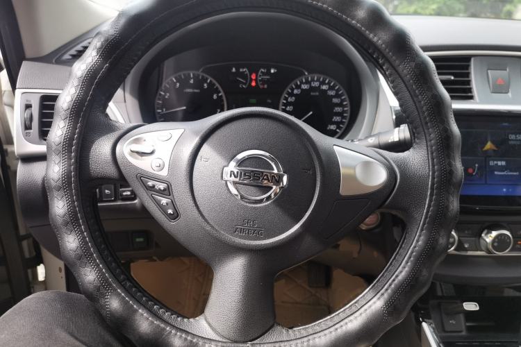 Used Nissan Sylphy 2018 1.6XV CVT Deluxe Edition Steering Wheel