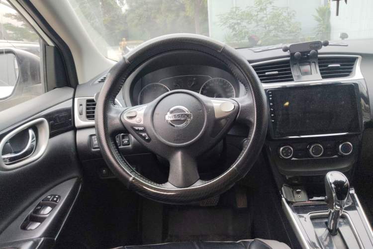 Used Nissan Sylphy 2018 1.6XV CVT Deluxe Edition Steering Wheel