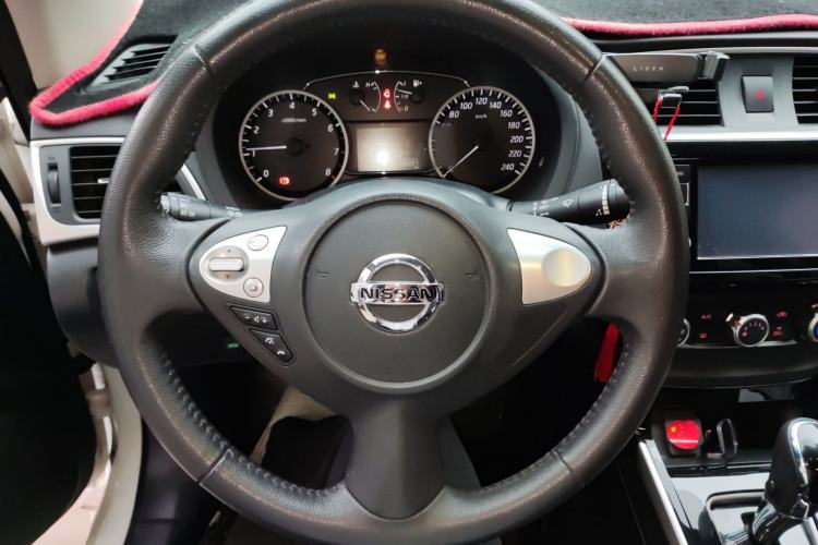 Used Nissan Sylphy 2018 1.6XV CVT Deluxe Edition Steering Wheel