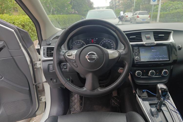 Used Nissan Sylphy 2018 1.6XV CVT Deluxe Edition Steering Wheel