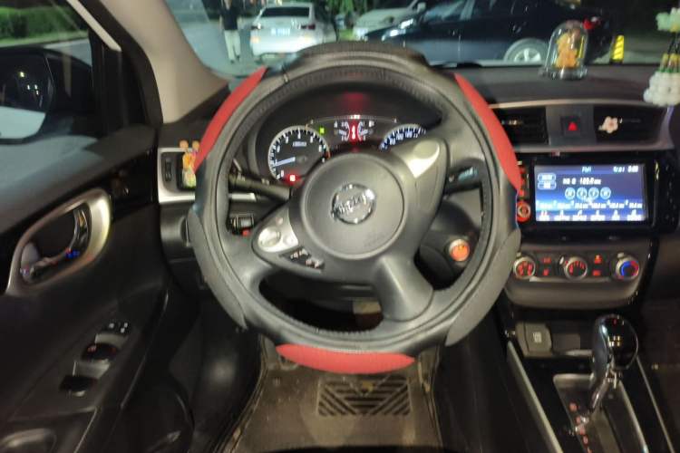 Used Nissan Sylphy 2018 1.6XV CVT Deluxe Edition Steering Wheel