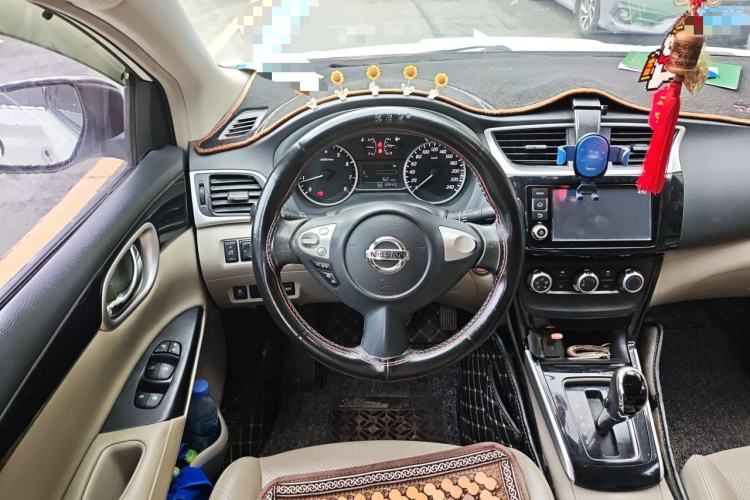 Used Nissan Sylphy 2018 1.6XV CVT Deluxe Edition Steering Wheel