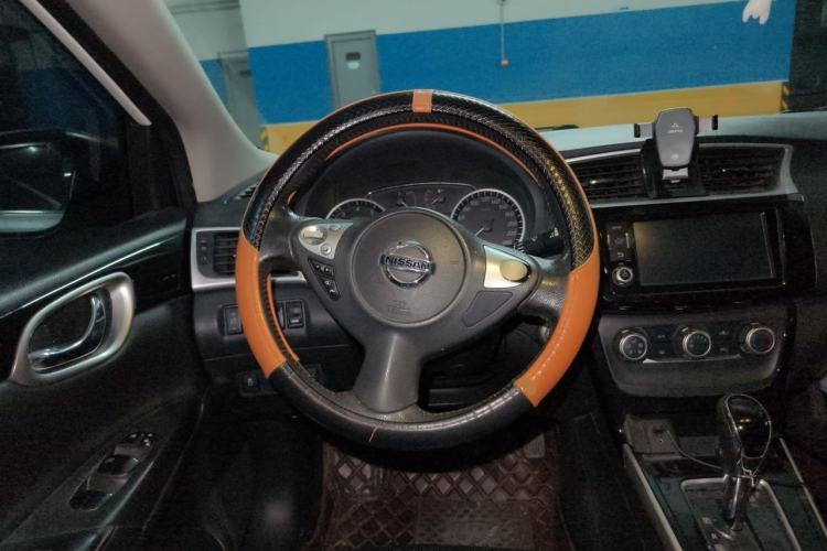 Used Nissan Sylphy 2018 1.6XV CVT Deluxe Edition Steering Wheel