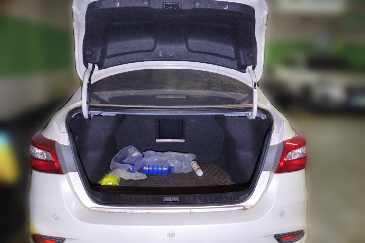 Used Nissan Sylphy 2018 Classic 1.6XE+ CVT Luxury Edition Trunk