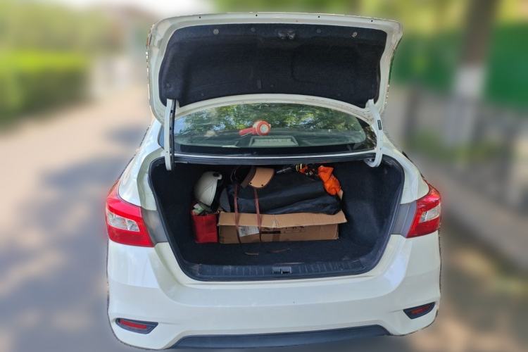 Used Nissan Sylphy 2018 1.6XV CVT Deluxe Edition Trunk