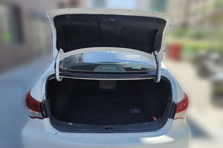 Used Nissan Sylphy 2018 Classic 1.6XE Manual Comfort Edition Trunk
