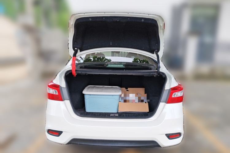 Used Nissan Sylphy 2018 1.6XV CVT Deluxe Edition Trunk