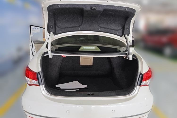 Used Nissan Sylphy 2018 Classic 1.6XE CVT Comfort Edition Trunk