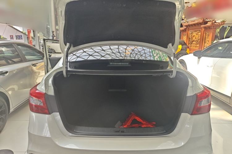 Used Nissan Sylphy 2018 1.6XV CVT Deluxe Edition Trunk