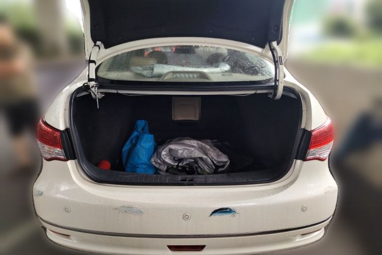 Used Nissan Sylphy 2018 Classic 1.6XE+ CVT Leading Edition Trunk