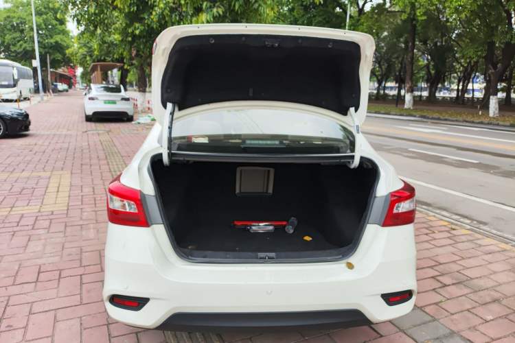Used Nissan Sylphy 2018 1.6XV CVT Deluxe Edition Trunk