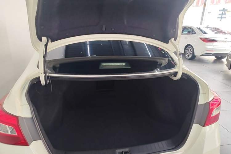 Used Nissan Sylphy 2018 1.6XV CVT Deluxe Edition Trunk