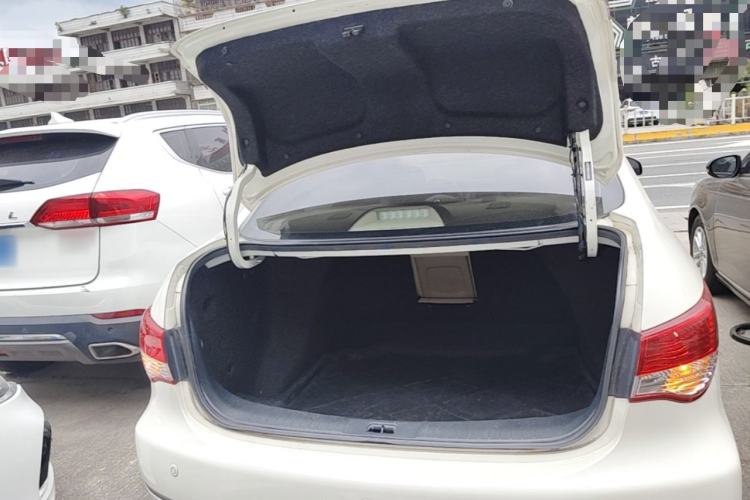 Used Nissan Sylphy 2018 Classic 1.6XE+ CVT Leading Edition Trunk
