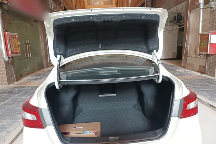 Used Nissan Sylphy 2018 1.6XV CVT Deluxe Edition Trunk