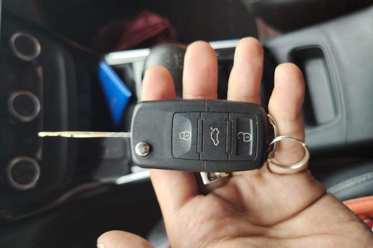 Used Nissan Sylphy 2018 1.6XL Manual Luxury Edition Vehicle Key