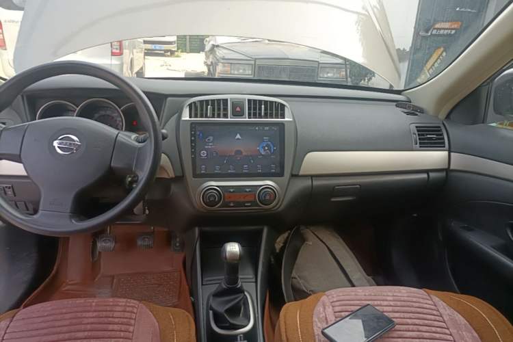 Used Nissan Sylphy 2018 Classic 1.6XE Manual Comfort Edition Audio And AC Panel