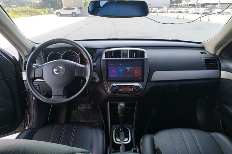 Used Nissan Sylphy 2018 Classic 1.6XE+ CVT Leading Edition Center Console