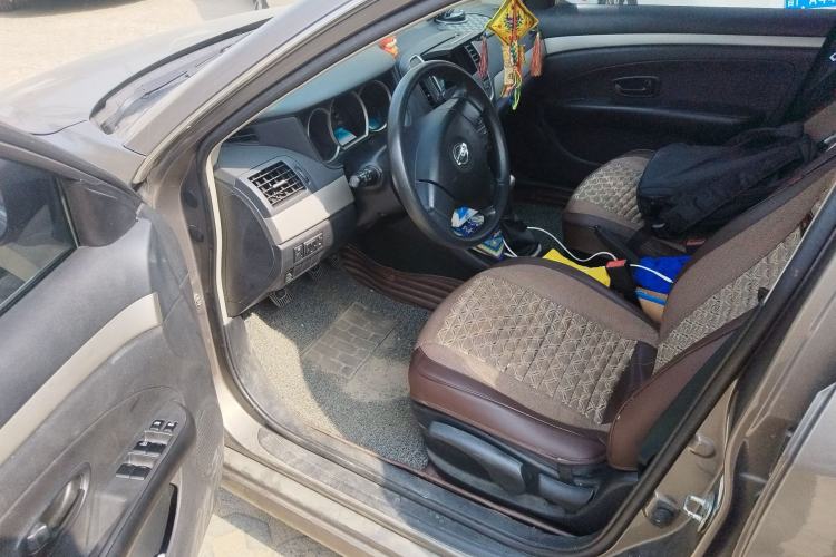 Used Nissan Sylphy 2018 Classic 1.6XE Manual Comfort Edition Driver Seat