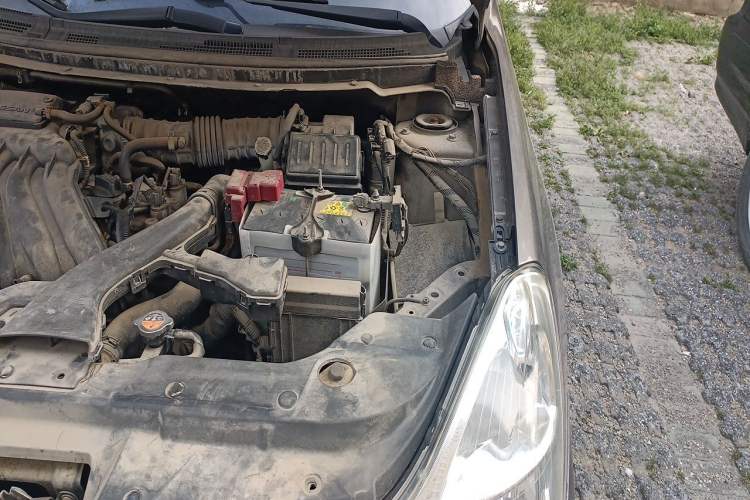 Used Nissan Sylphy 2018 Classic 1.6XE+ Manual Leading Edition Engine Bay Left