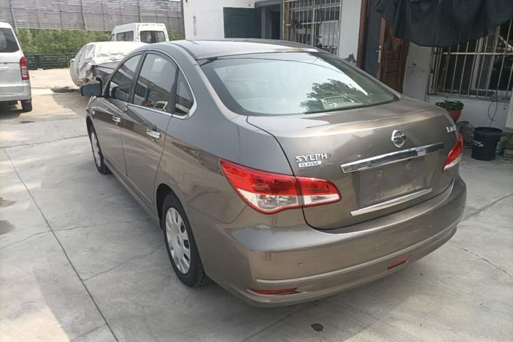 Used Nissan Sylphy 2018 Classic 1.6XE Manual Comfort Edition Exterior 2