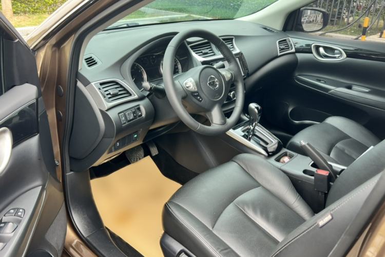 Used Nissan Sylphy 2018 1.6XV CVT Deluxe Edition Interior 2