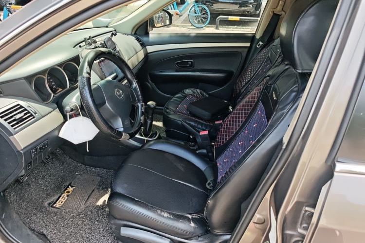 Used Nissan Sylphy 2018 Classic 1.6XE+ Manual Leading Edition Left Front Seat