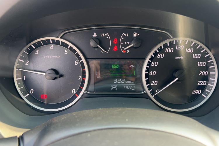 Used Nissan Sylphy 2018 1.6XV CVT Deluxe Edition Odometer Close Up