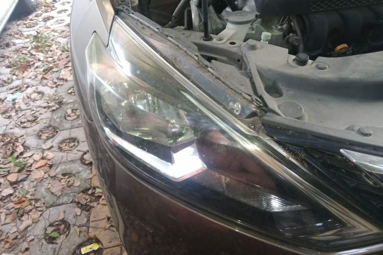 Used Nissan Sylphy 2018 1.6XV CVT Deluxe Edition Right Front Headlight