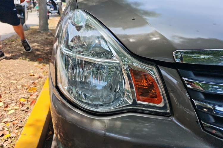 Used Nissan Sylphy 2018 Classic 1.6XE+ Manual Leading Edition Right Front Headlight