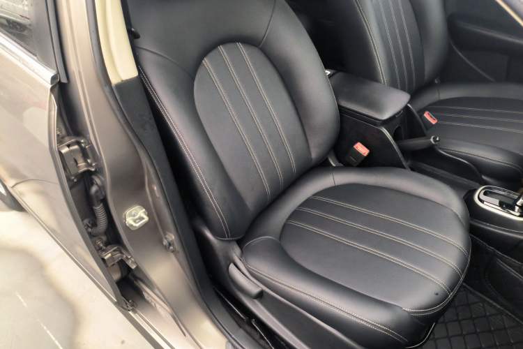 Used Nissan Sylphy 2018 Classic 1.6XE+ CVT Leading Edition Right Front Seat