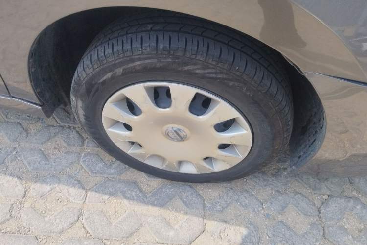 Used Nissan Sylphy 2018 Classic 1.6XE Manual Comfort Edition Right Front Wheel Hub
