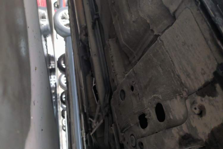 Used Nissan Sylphy 2018 Classic 1.6XE+ CVT Leading Edition Right Side Sill