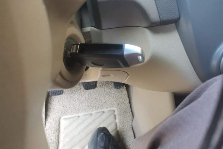 Used Nissan Sylphy 2018 Classic 1.6XE+ Manual Leading Edition Vehicle Key