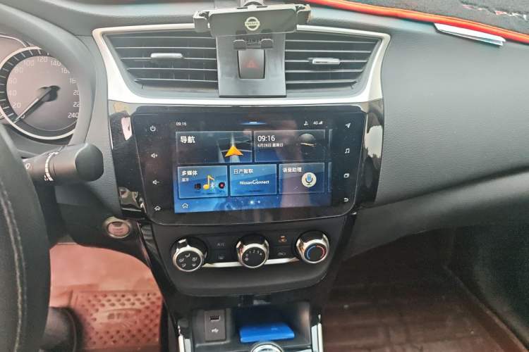 Used Nissan Sylphy 2019 1.6XV CVT Smart Connect Luxury Edition China VI Standard Audio And AC Panel