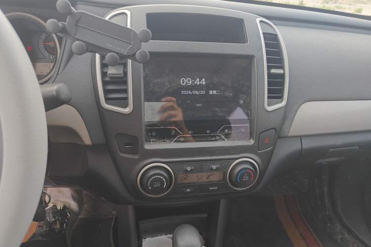 Used Nissan Sylphy 2019 Classic 1.6XE+ CVT SmartConnect Leading Edition Audio And AC Panel